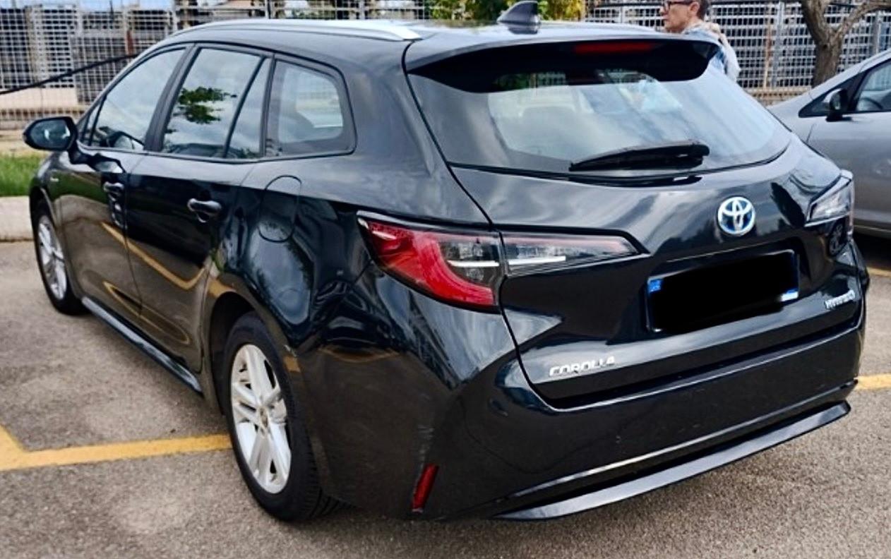 Toyota Corolla Touring Sports 1.8 Hybrid Business