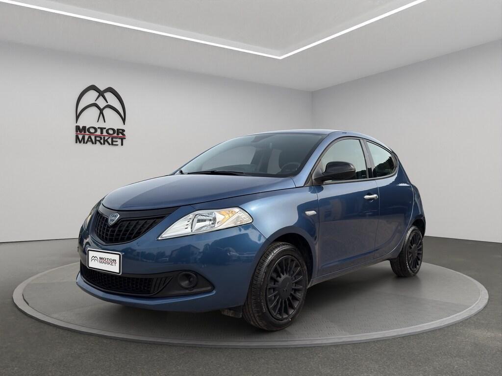 Lancia Ypsilon 5 Porte 1.0 FireFly Hybrid Silver