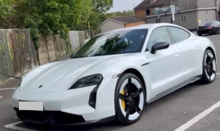 Porsche Taycan Turbo S - 950 CV