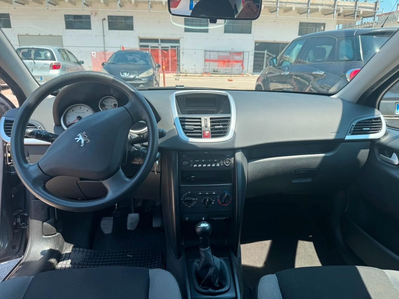 Peugeot 207 1.4 DIESEL XNEOPATENTI 99.000 KM
