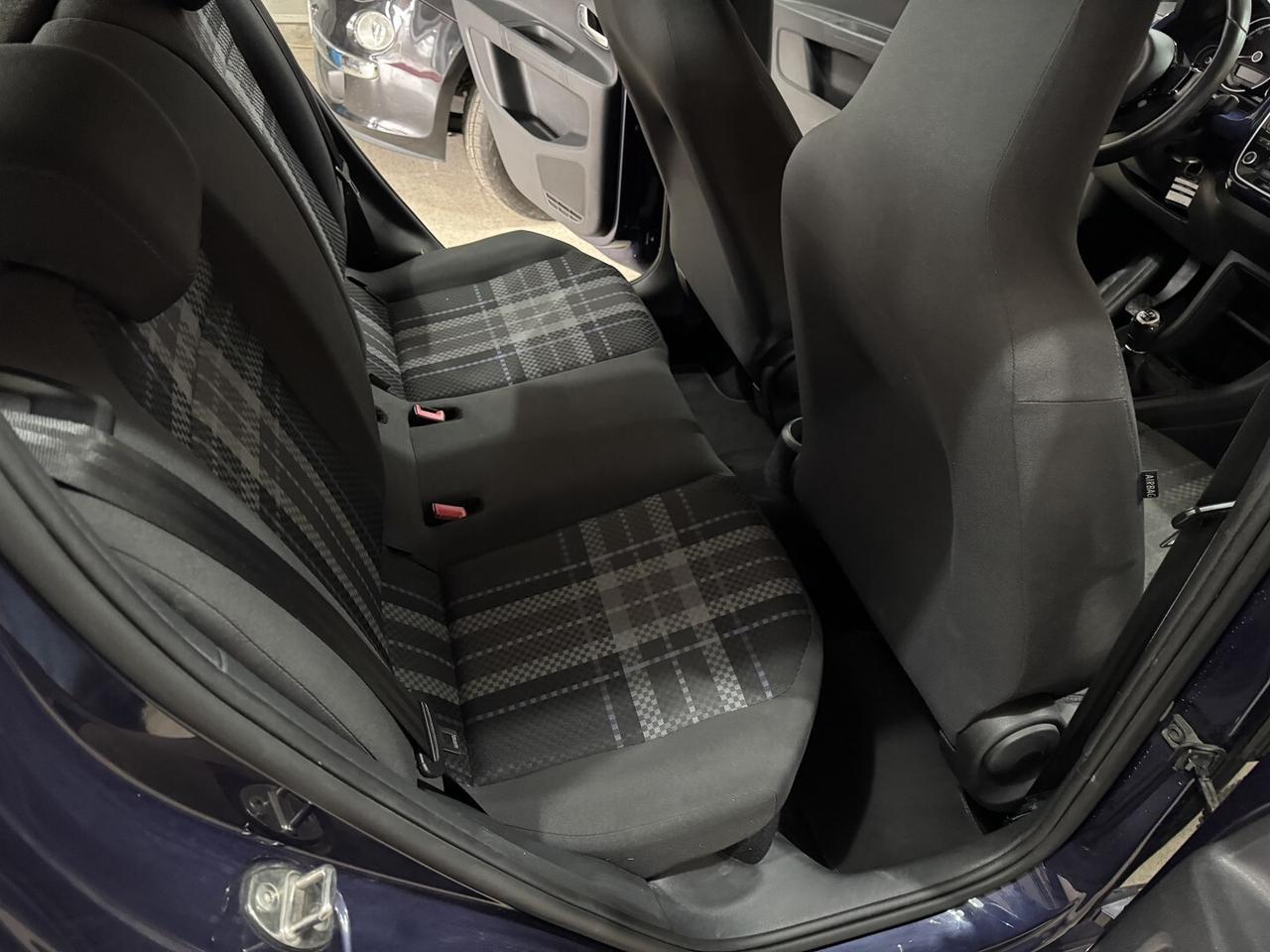 Volkswagen UP! 1.0 Club 60 cv.
