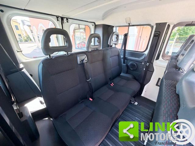 PEUGEOT Boxer 330 2.2 HDi/110CV 9 posti Combi Comfort