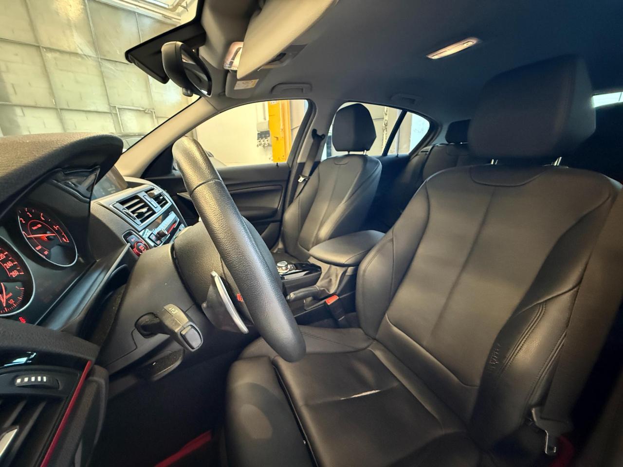 BMW 120 d Sport 5p auto