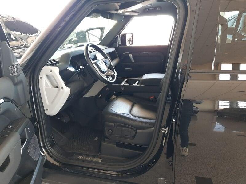 Land Rover Defender 3.0 D6 250 110 X-Dynamic SE AWD auto.