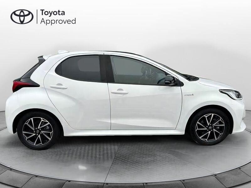 Toyota Yaris 1.5 hybrid Lounge