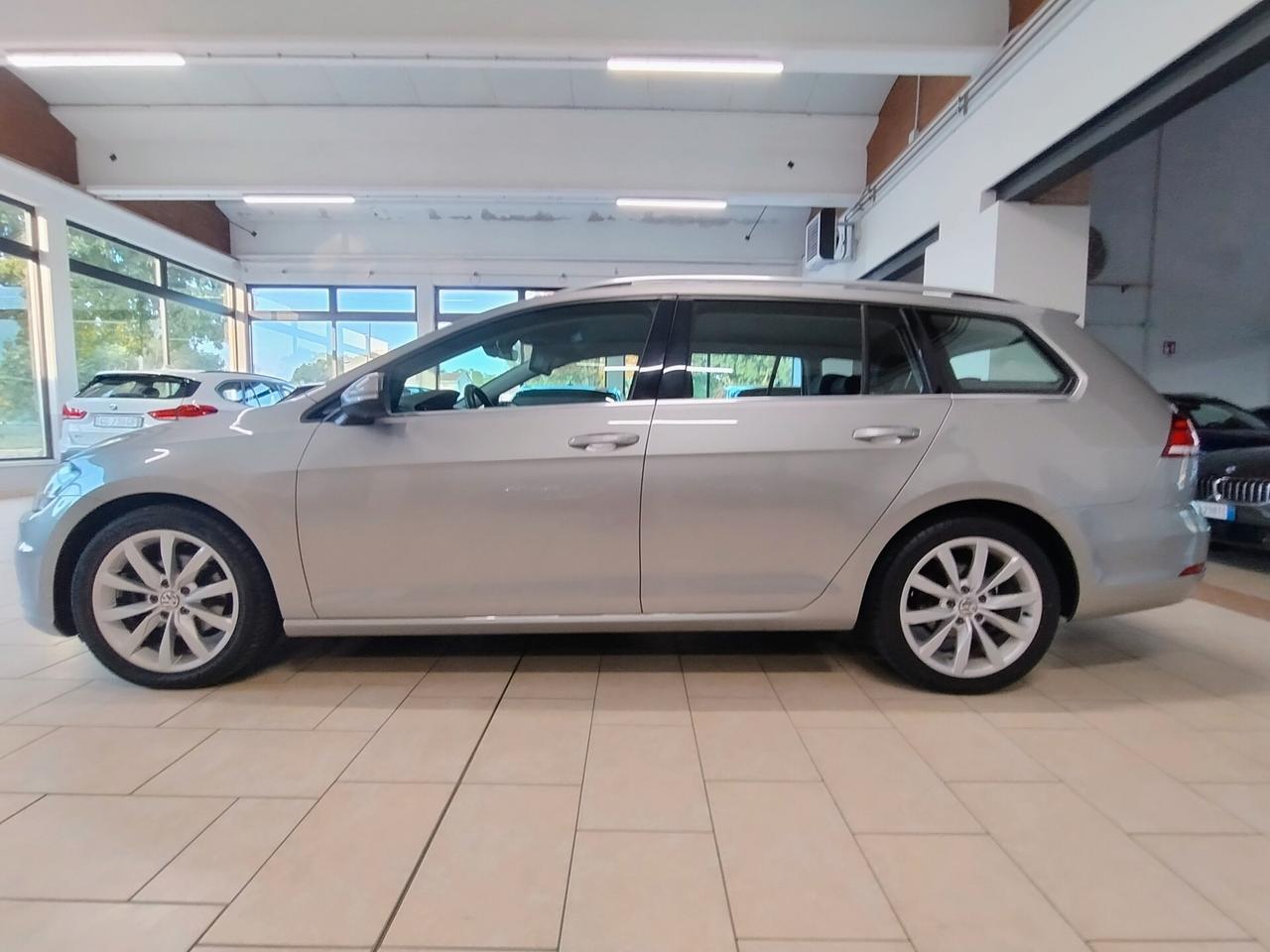 VOLKSWAGEN Golf Variant 1.6 TDI 115 CV Highline VIRTUAL ACC MASSAGE