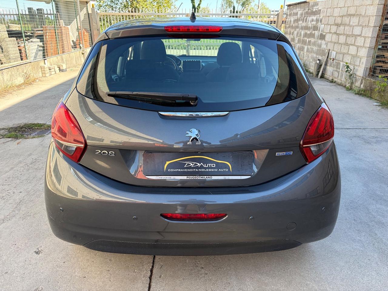 Peugeot 208 BlueHDi 75 5 porte Allure