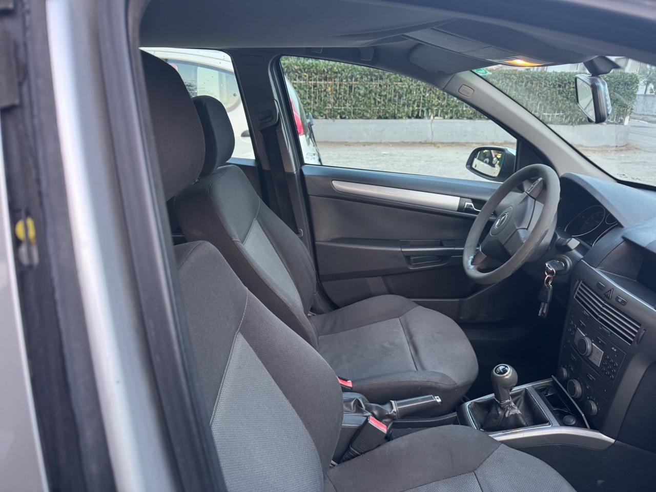 Opel Astra 1.4 16V Twinport 5 porte Enjoy