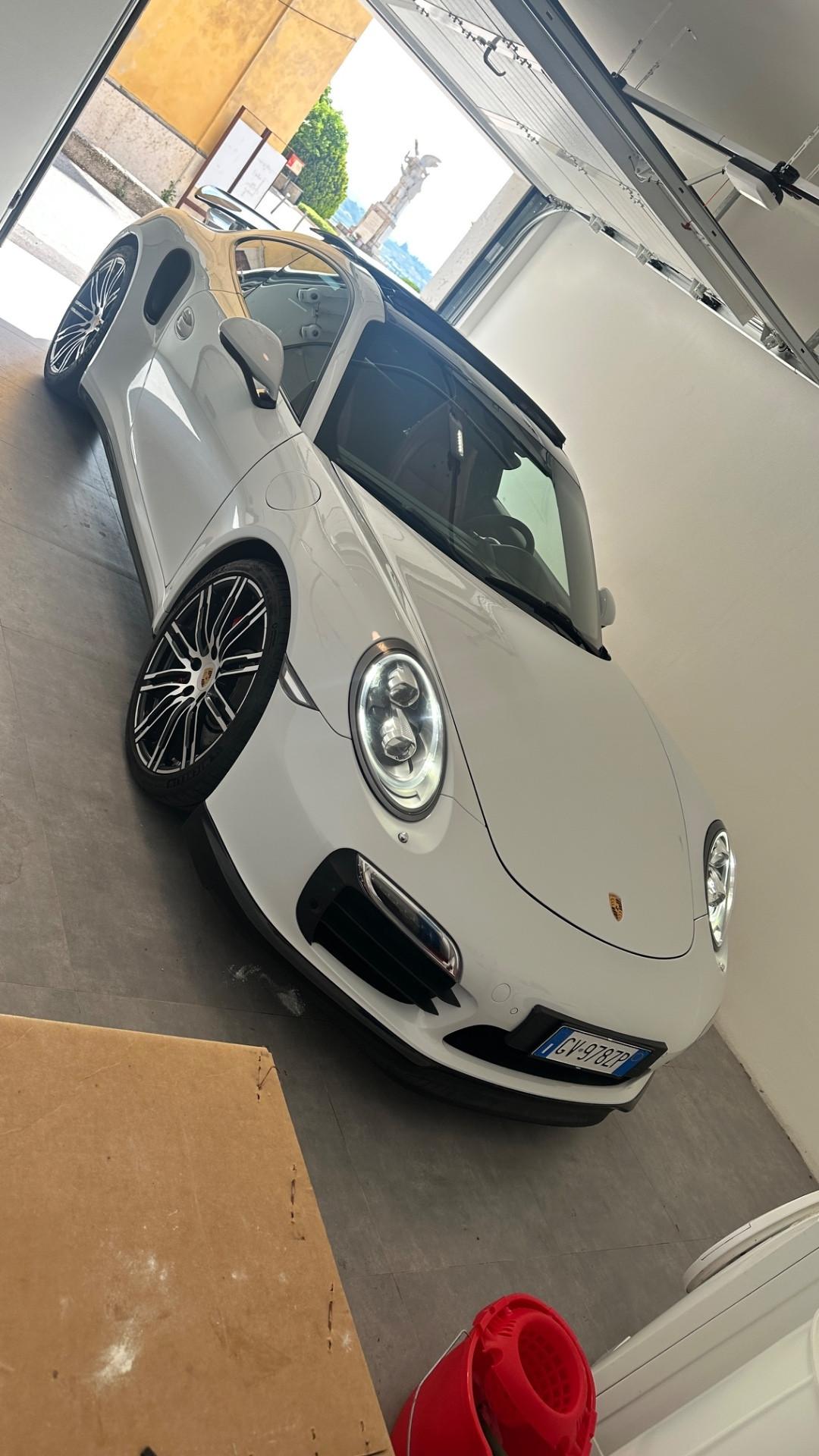 Porsche 911 3.8 Turbo Coupé