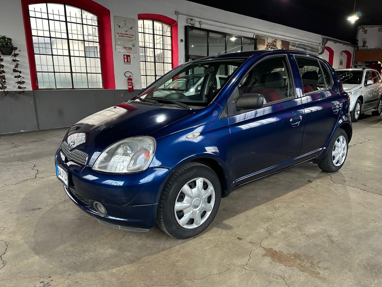 Toyota Yaris 1.3i 16V cat 5 porte Luna