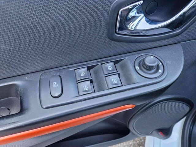 RENAULT Clio 1.6 T 200CV EDC 5 porte R.S.