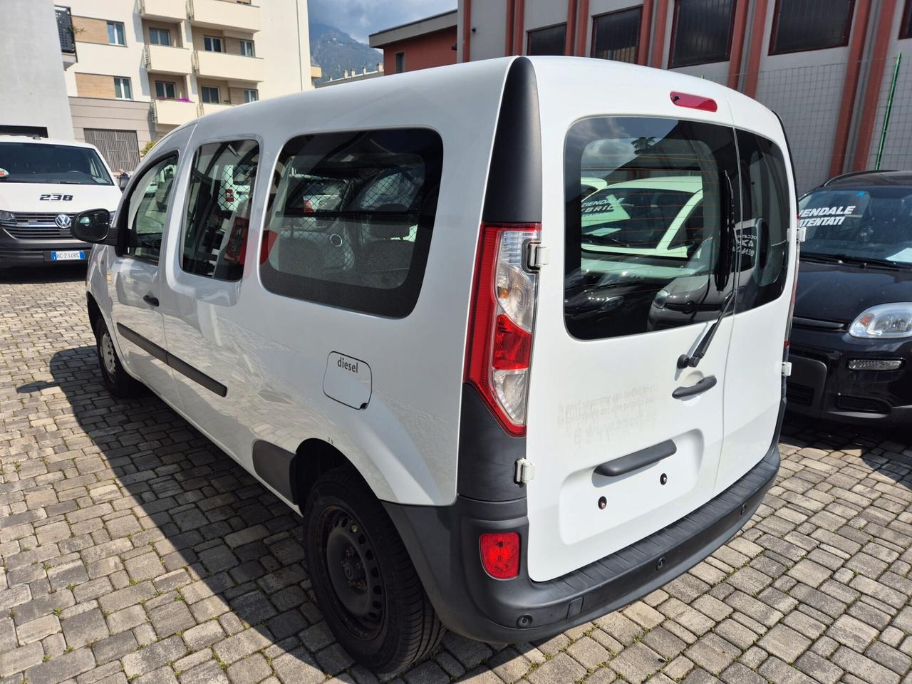 Renault Kangoo Blue dCi 95CV EXPRESS MAXI - 2 POSTI - PREZZO IVA ESCLUSA