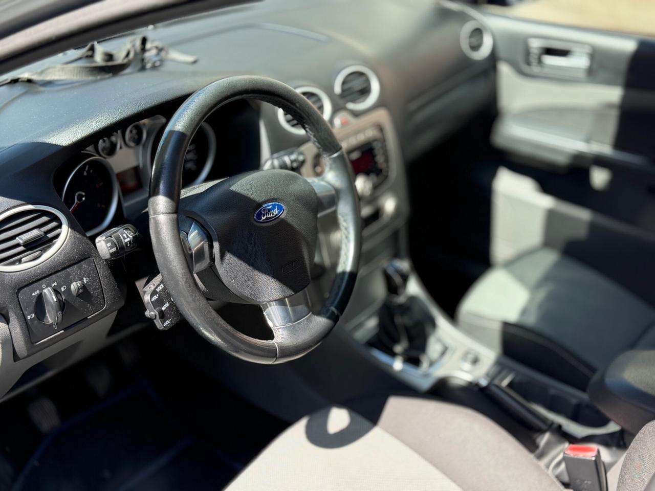 Ford Focus 1.6 TDCi 115 CV perfetta euro5 - 2011