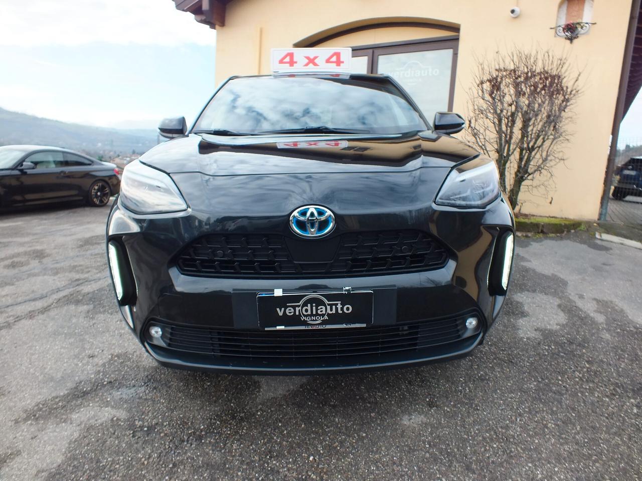 TOYOTA YARIS CROSS 1.5 HYBRID E-CVT 4X4