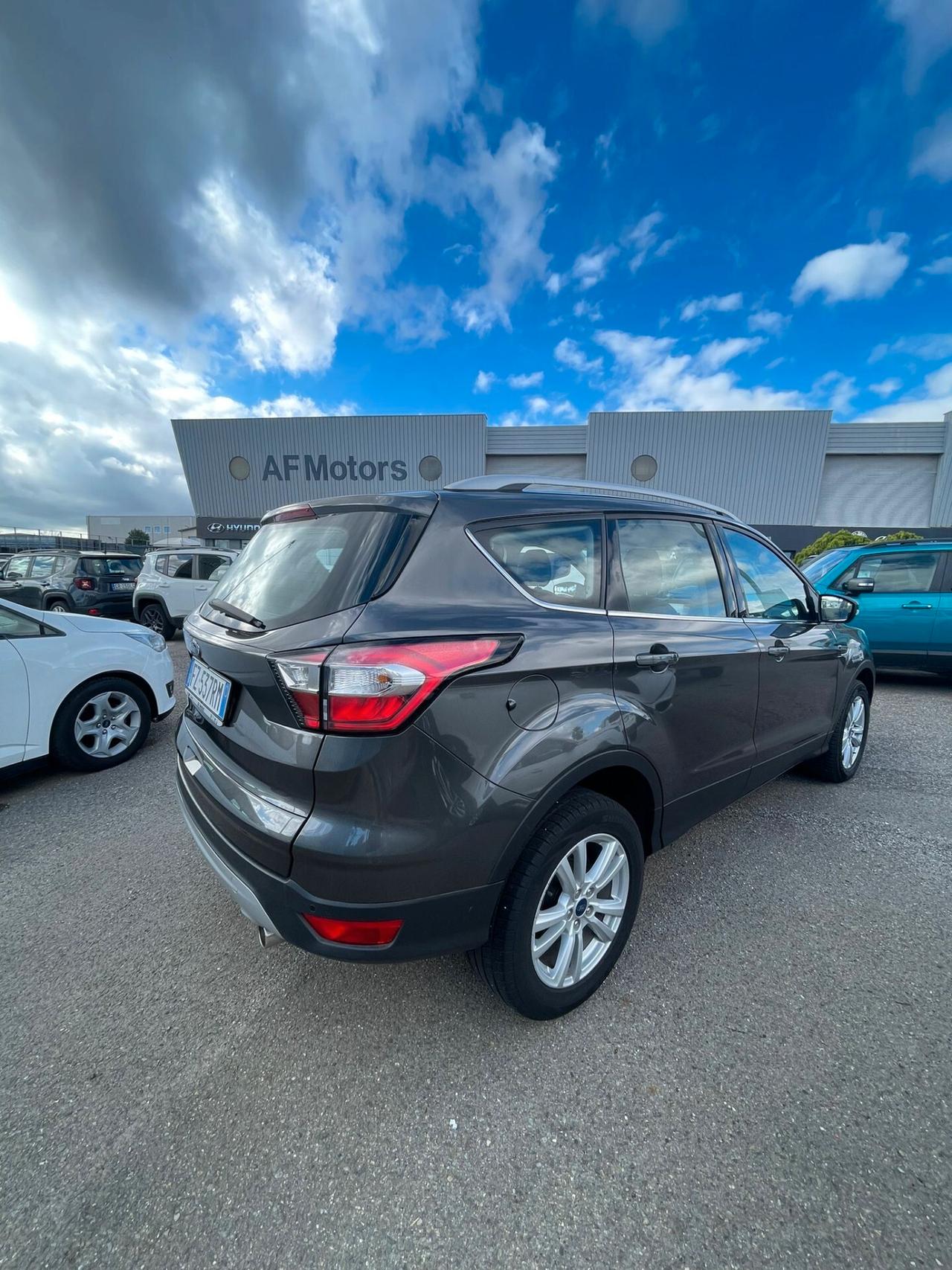 Ford Kuga 2.0 TDCI 120 CV S&S 2WD Powershift Business
