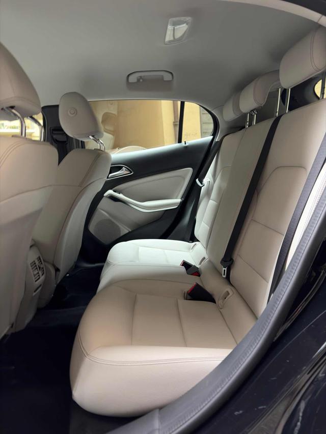 MERCEDES-BENZ GLA 180 d Sport PELLE-LED-NAVI!!!!