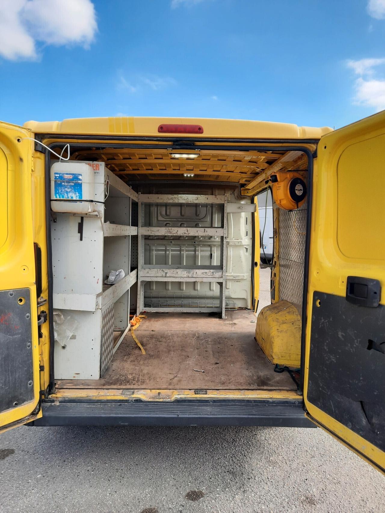 Fiat Ducato 30 2.3 MJT 130CV PR.IVATO PC-TN Furgone