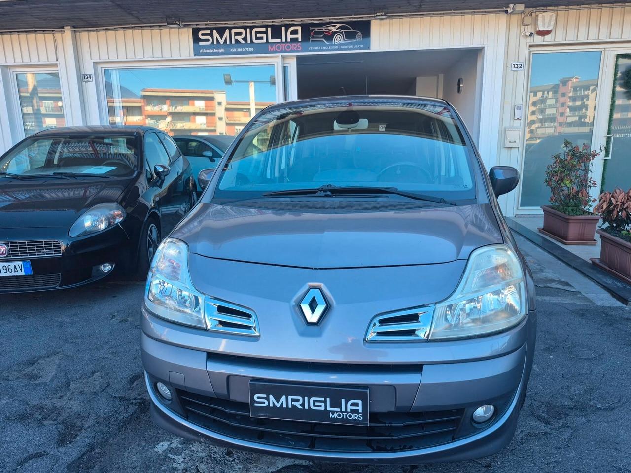 Renault Modus Grand 1.2 16V P-E-R-F-E-T-T-A---