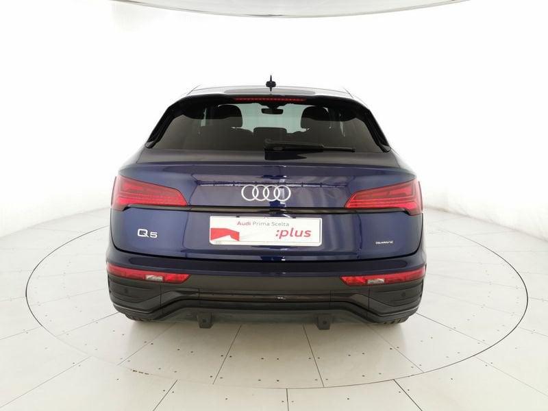 Audi Q5 Sportback 40 2.0 tdi mhev 12V S line quattro s-tronic