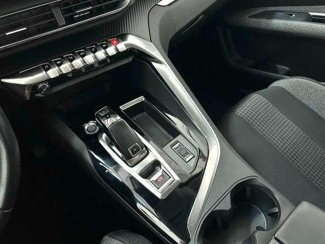 Peugeot 3008 BlueHDi 130 S&S EAT8 Active Business