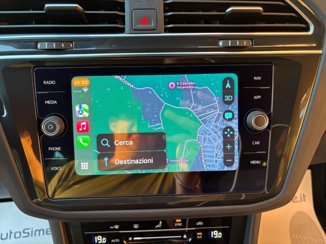 VOLKSWAGEN Tiguan 2.0 TDI 150 CV SCR DSG R-Line LUCI AMBIENTE