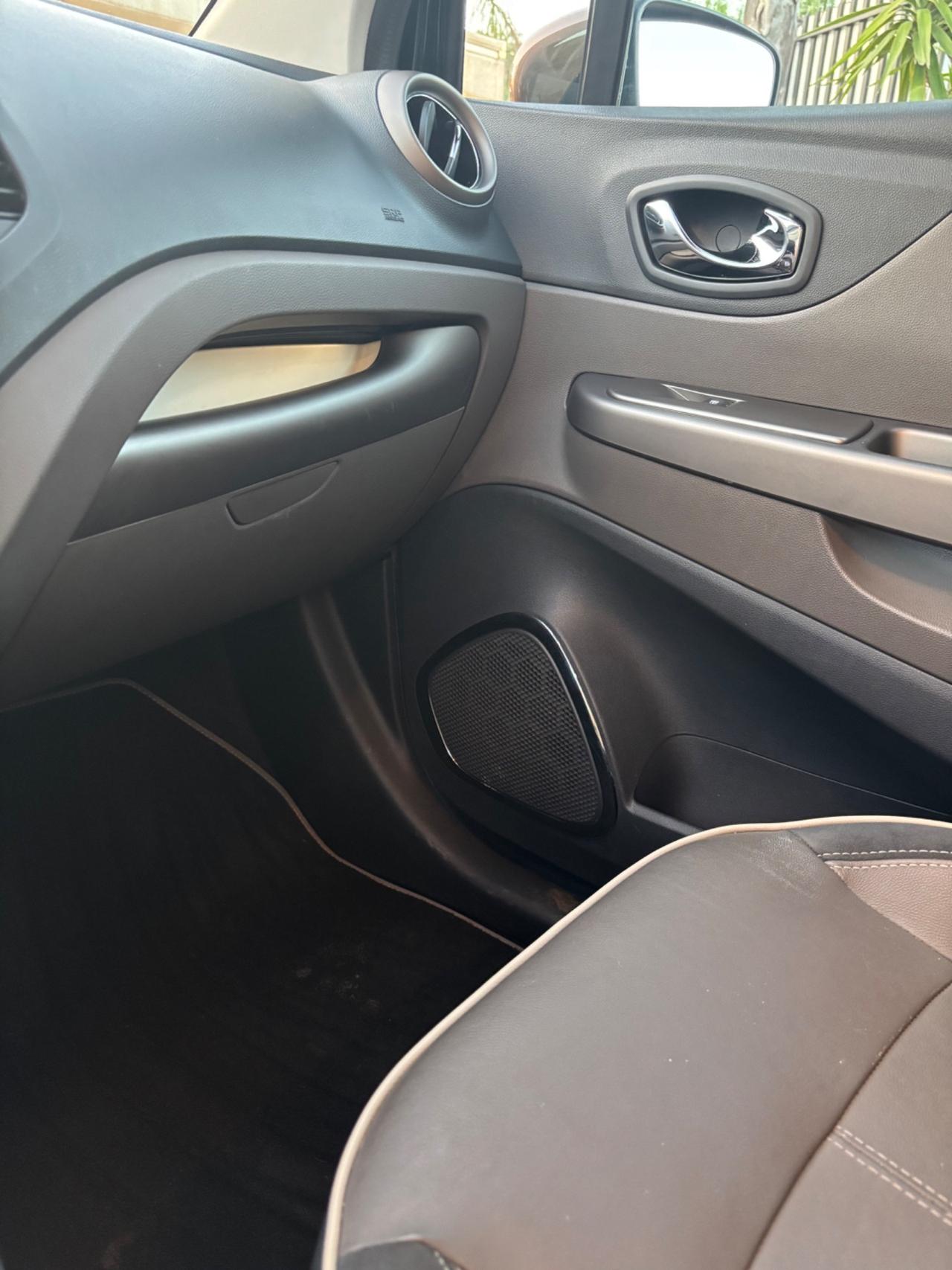 Renault Captur iconic