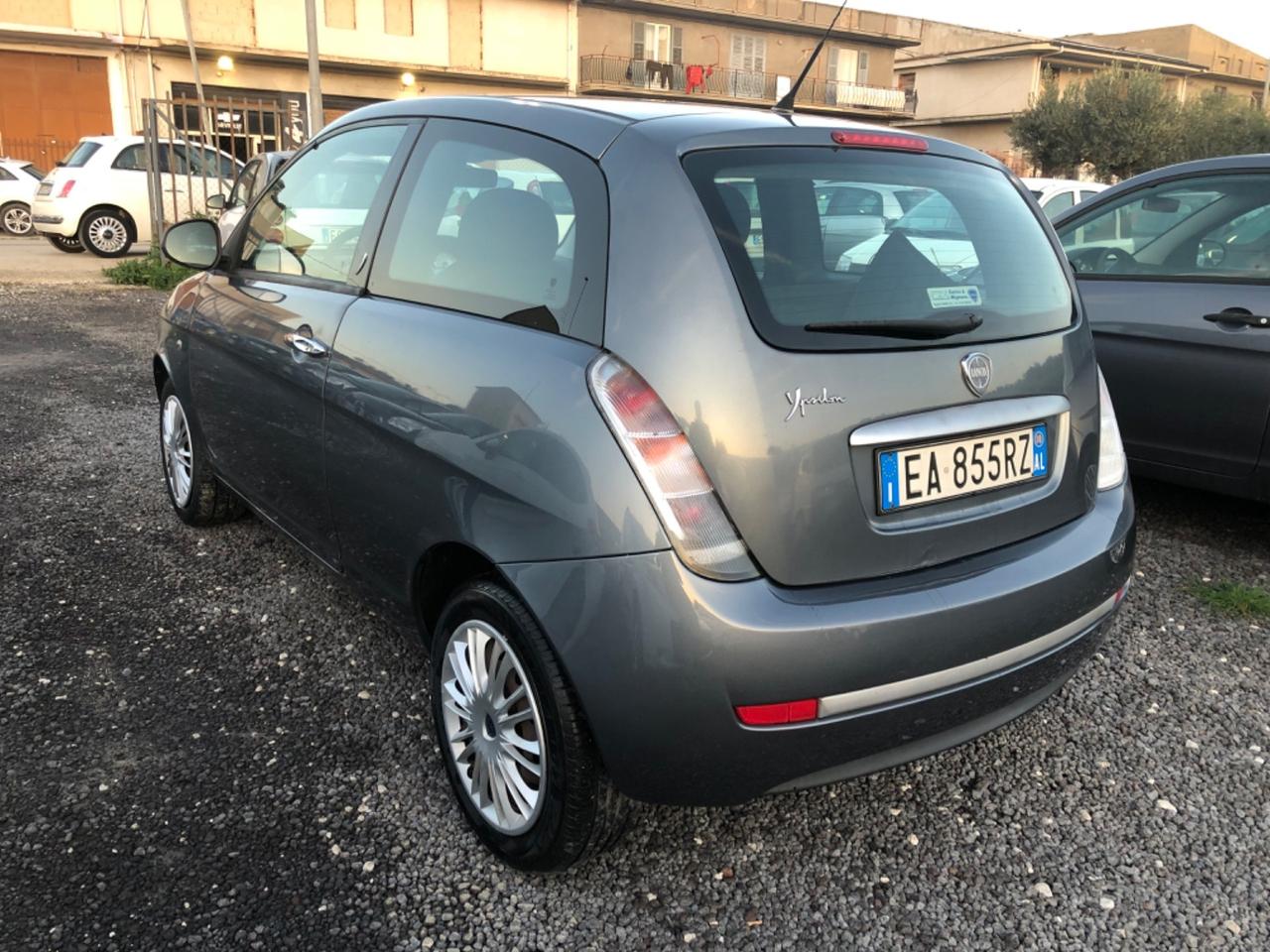 Lancia Ypsilon 1.2 Argento