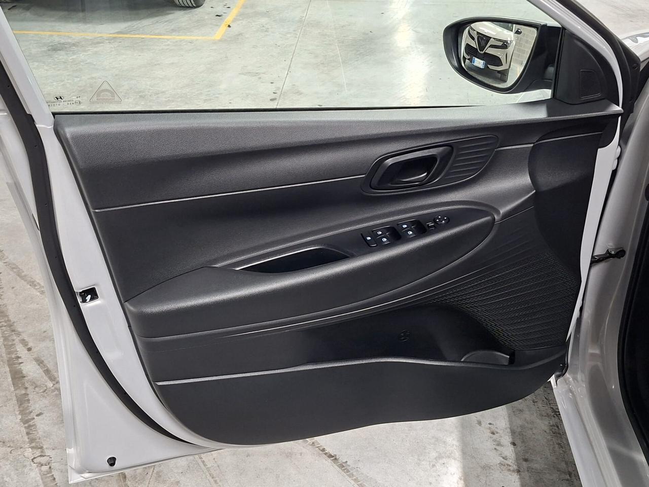 Hyundai i20 1000 T-GDi Connectline DCT Automatica Km. 0