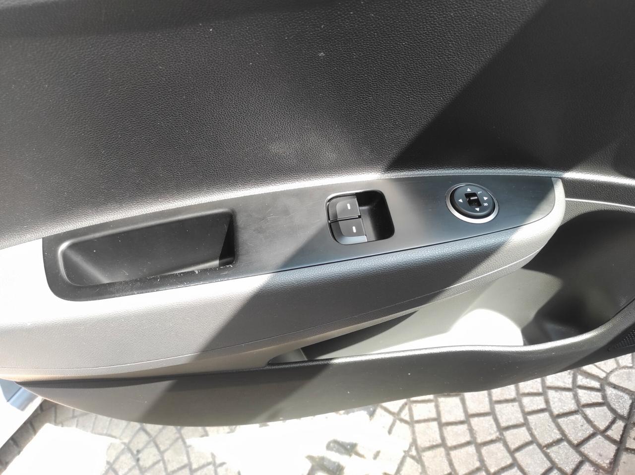 Hyundai i10 2018 1.0 Benz UsbAux ComanBluetho