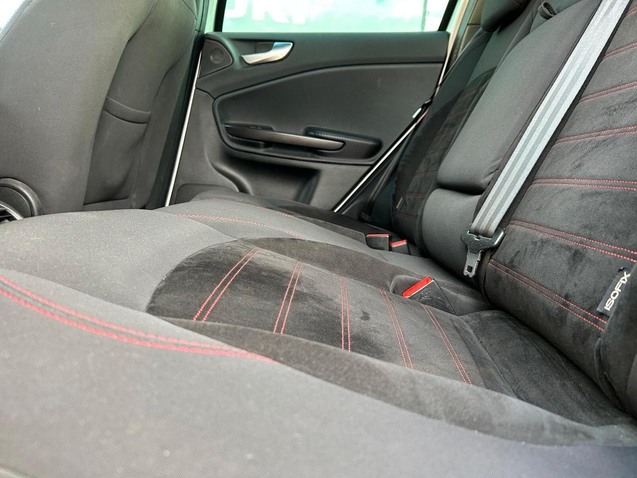 Alfa Romeo Giulietta SPORT 1.4 Turbo 6mt PACK CARBON VELOCE