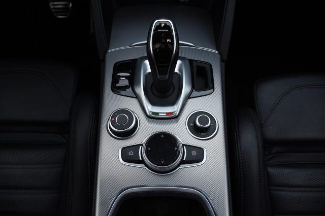 ALFA ROMEO Stelvio 2.2 210 CV AT8 Q4 VELOCE *TETTO PANORAMA*21"*