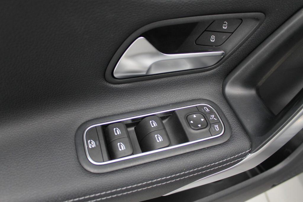 Mercedes-Benz CLA 180 d Automatic Shooting Brake Sport