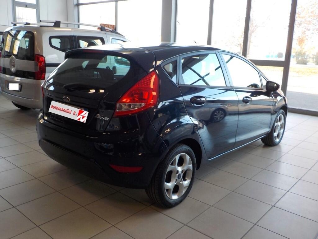 Ford Fiesta 1.2 60CV 5p. Titanium . Guidabile da neopatentati.