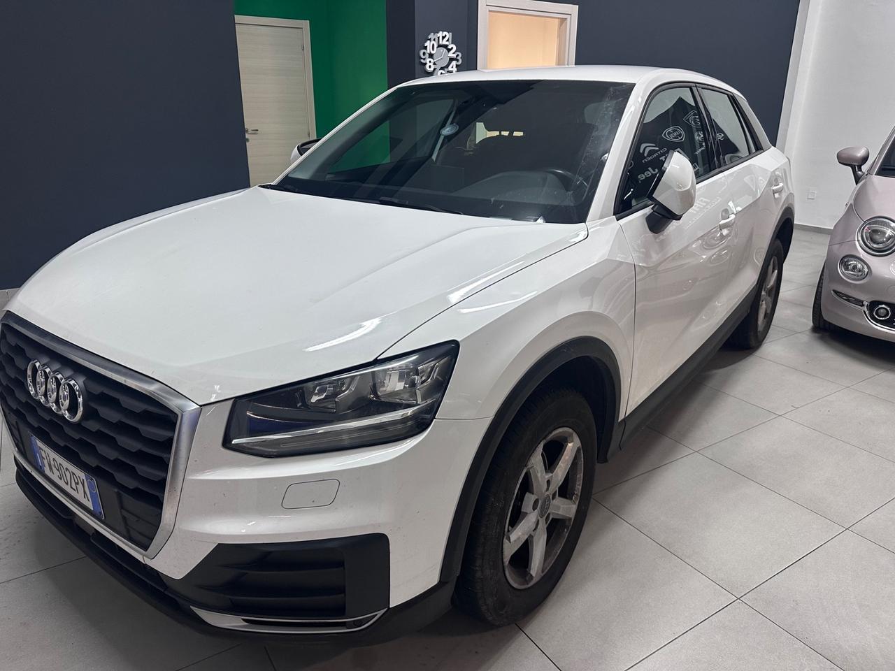 Audi Q2 35 TDI S tronic Business Design