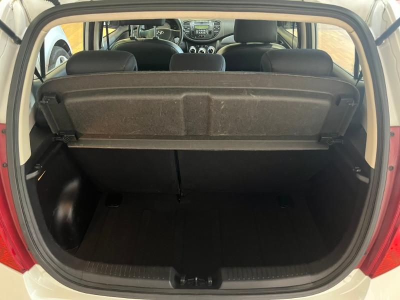 HYUNDAI i10 1.1 12V