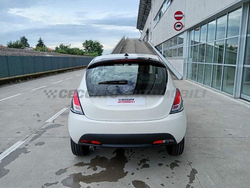 Lancia Ypsilon 1.0 firefly hybrid Oro s&s 70cv