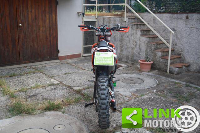 KTM EXC 300 TPI PROTEZIONI IN CARBONIO!