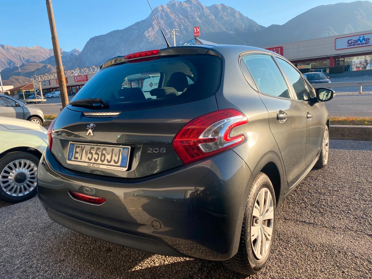 Peugeot 208 1.4 HDi 68 CV 5 porte Active