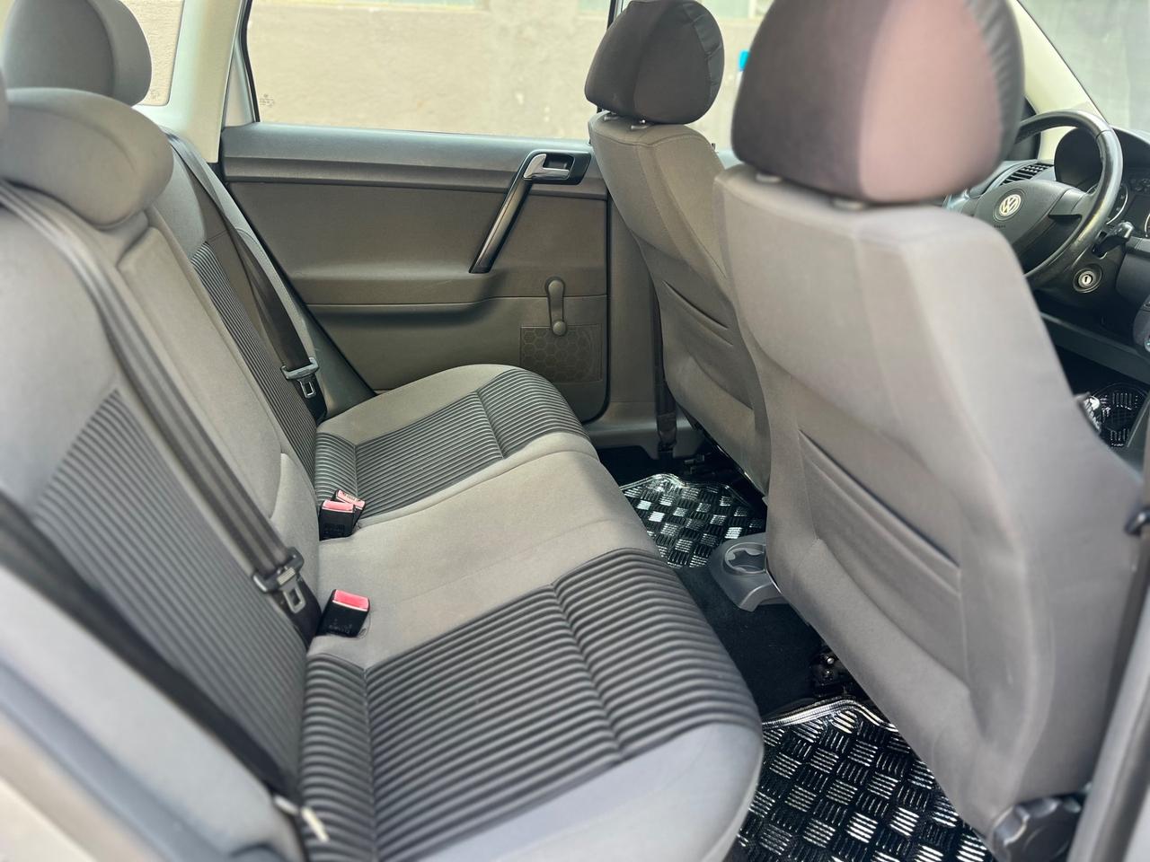 Volkswagen Polo 1.4 benz per NEOP - Garanzia 12 Mesi
