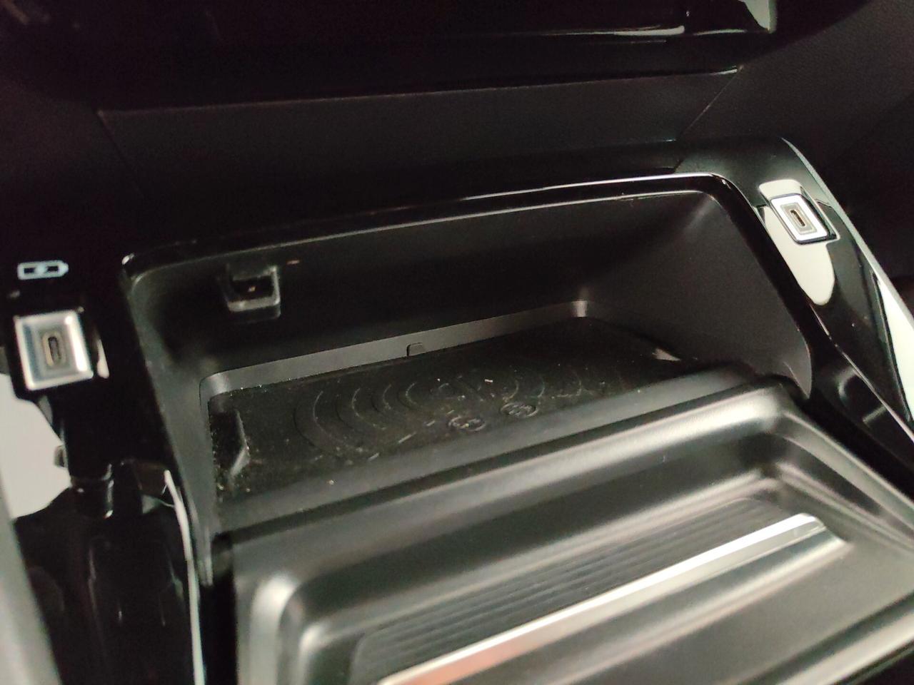 Peugeot 2008 PureTech 130 S&S EAT8 GT