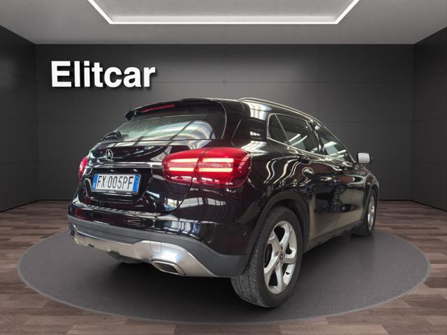 MERCEDES-BENZ GLA 180 Sport