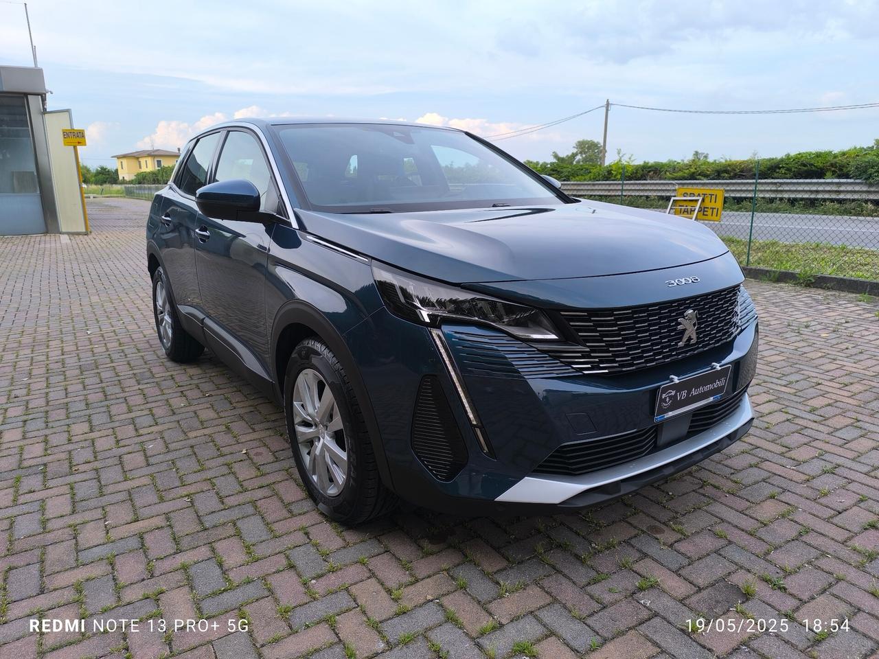 Peugeot 3008 BlueHDi 130 S&S EAT8 Active Business