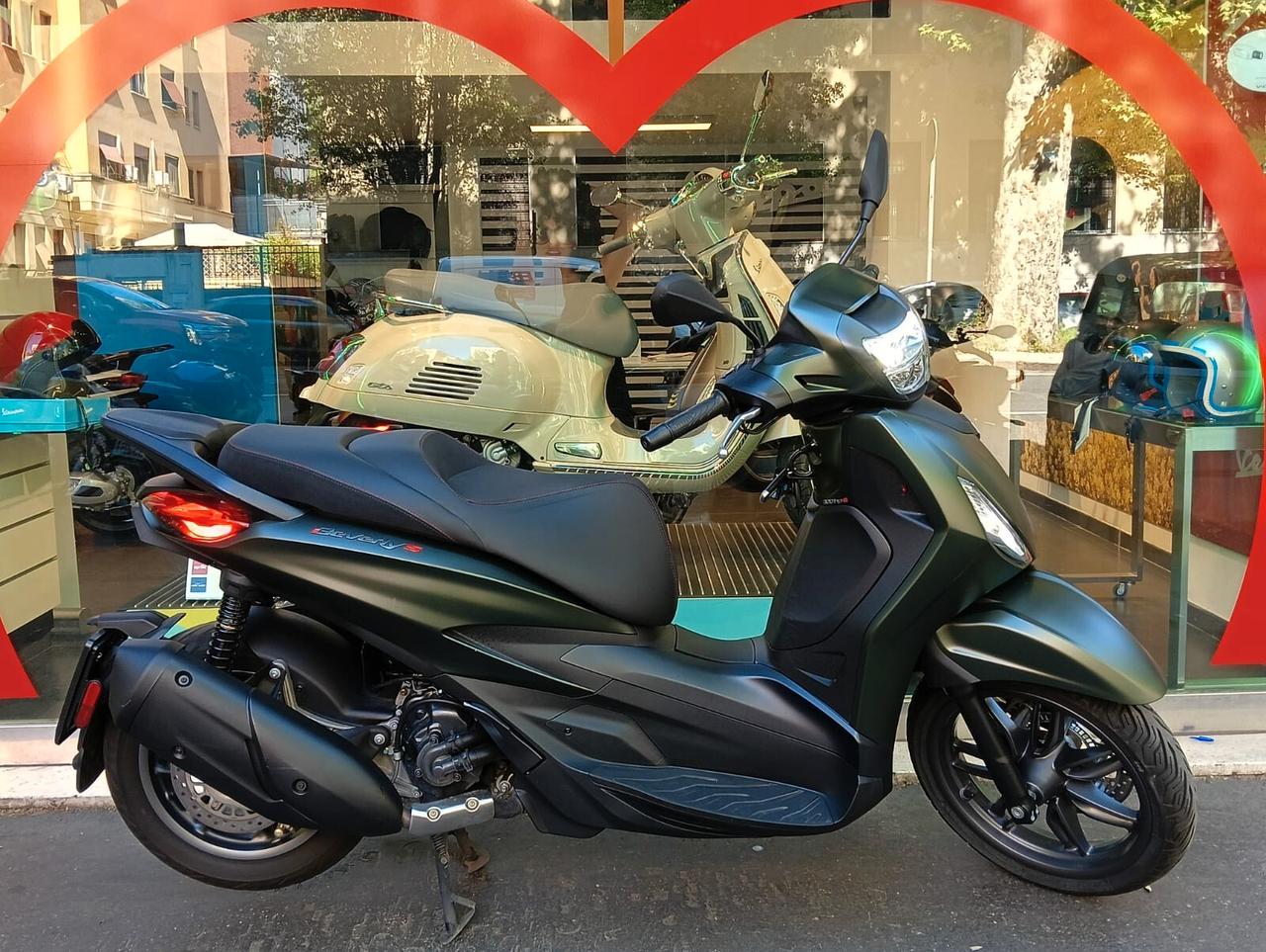 Piaggio Beverly 300 i.e. S