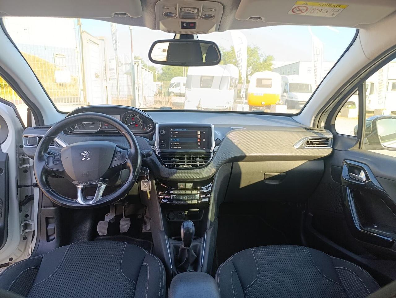 Peugeot 208 1.2 puretech Allure 82cv 5p