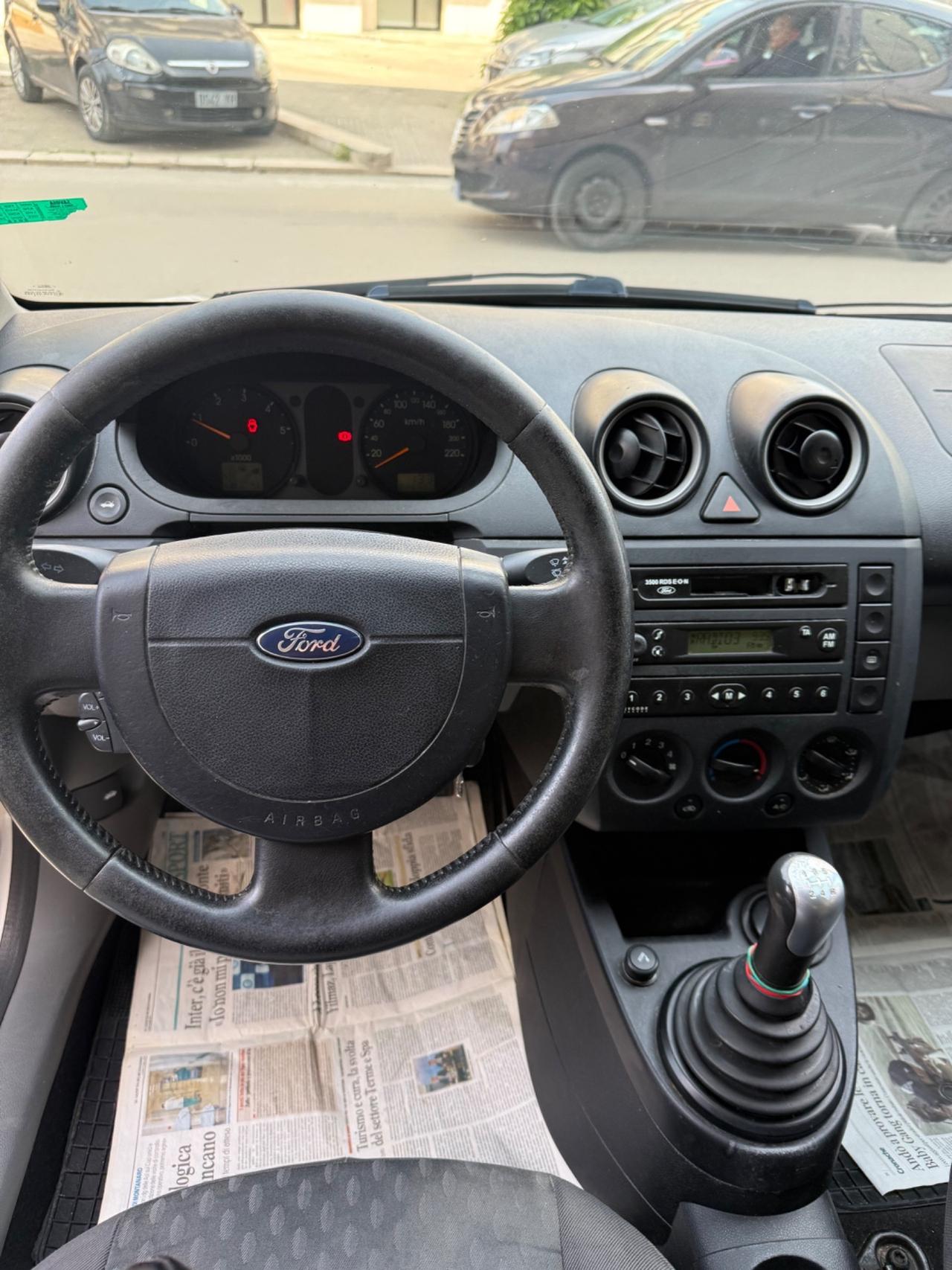 Ford Fiesta 1.4 TDCi 5p. Ghia