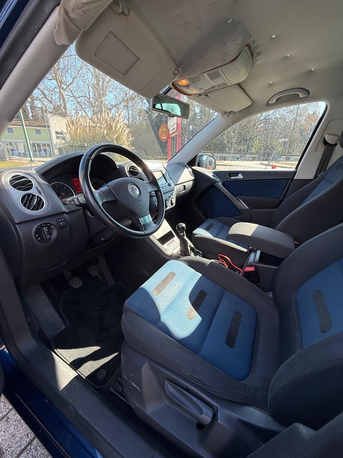 Volkswagen Tiguan 2.0 TDI DPF 4MOTION Sport GANGIO TRAINO