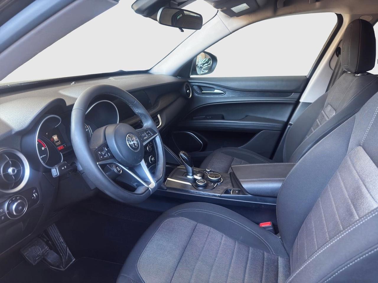 Alfa Romeo Stelvio 2.2 Turbodiesel 160 CV AT8 RWD Business