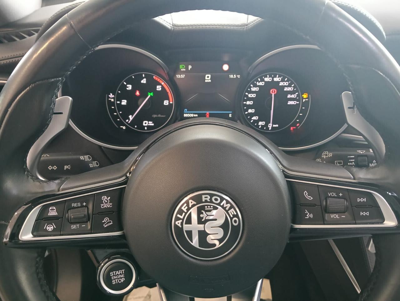 ALFA ROMEO STELVIO 2022 2.2 AT8 210 Q4