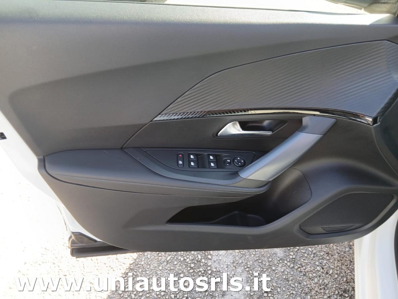 Peugeot 2008 BlueHDi 130 S&S EAT8 Allure Navi Pack