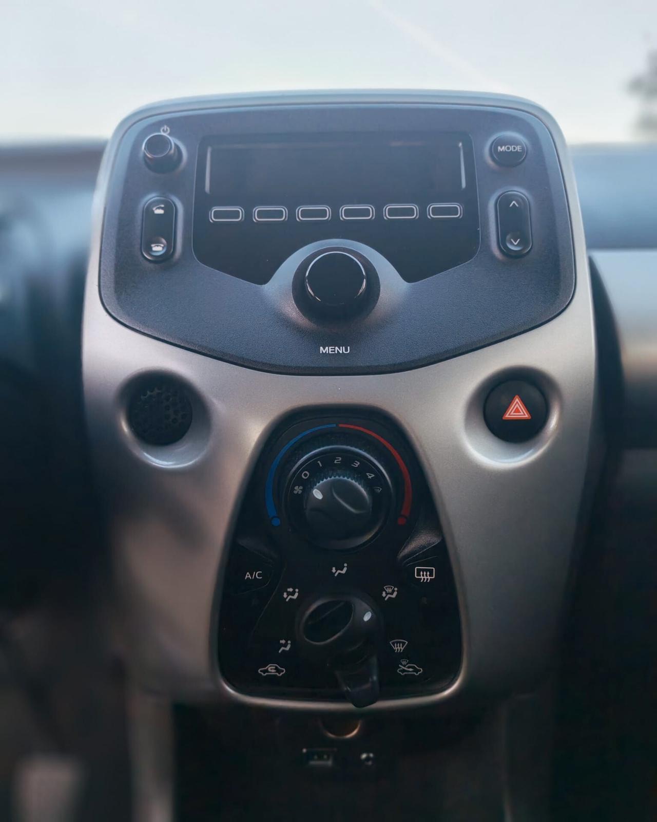 Peugeot 108 VTi 68 5 porte Access